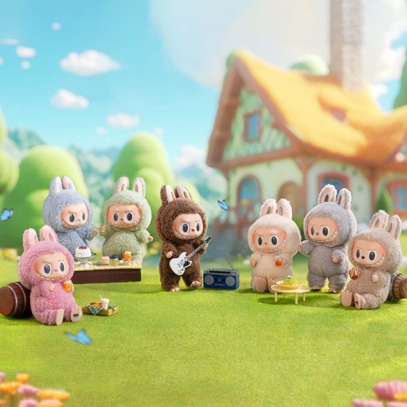 NIB 🤎 TOFFEE 🤎 Exciting Macaron Pendant Series Labubu v.1 - Picture 5 of 8